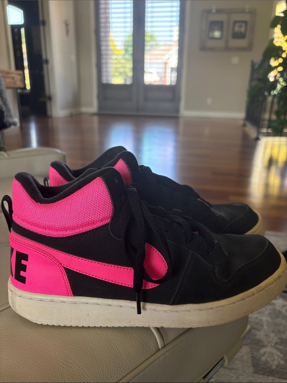 Nike Kids High-Top Sneakers in Black and Bright Pink